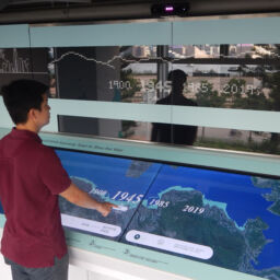 Hong Kong’s City Gallery uses Zytronic’s Multitouch Technology to Bring a Large Exhibit to Life