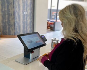 Contactless Payments on Kiosks in Open Spaces
