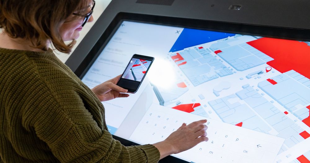 Why digital signage should be a strategic part of your omnichannel approach in the retail sector
